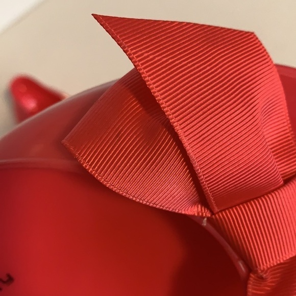 Chinese Laundry Plastic Open Toe Beach Flats Shoes - Picture 6 of 11